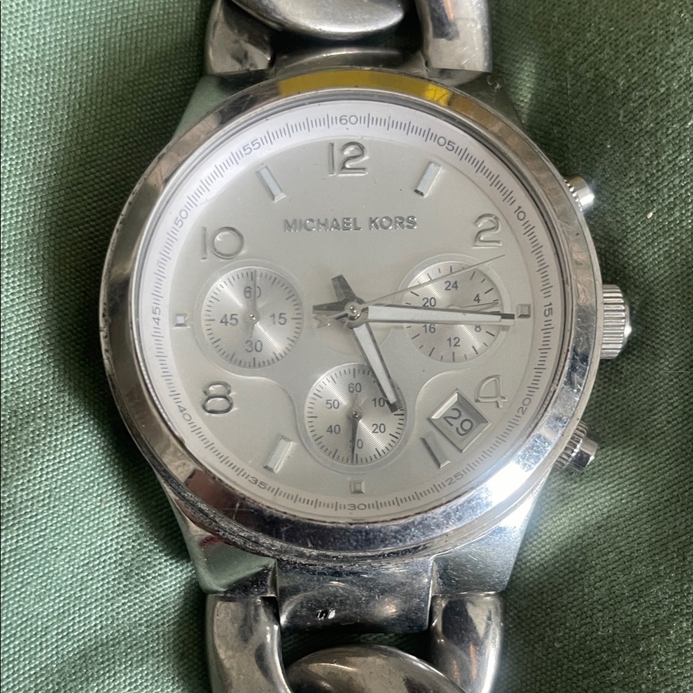 Michael Kors Men's Chronograph Silver Watch